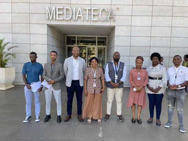 Rede de Mediatecas de Angola recebeu uma doação de equipamentos informáticas da Fundação BAI.